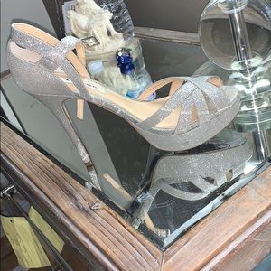 Open toed party heels
